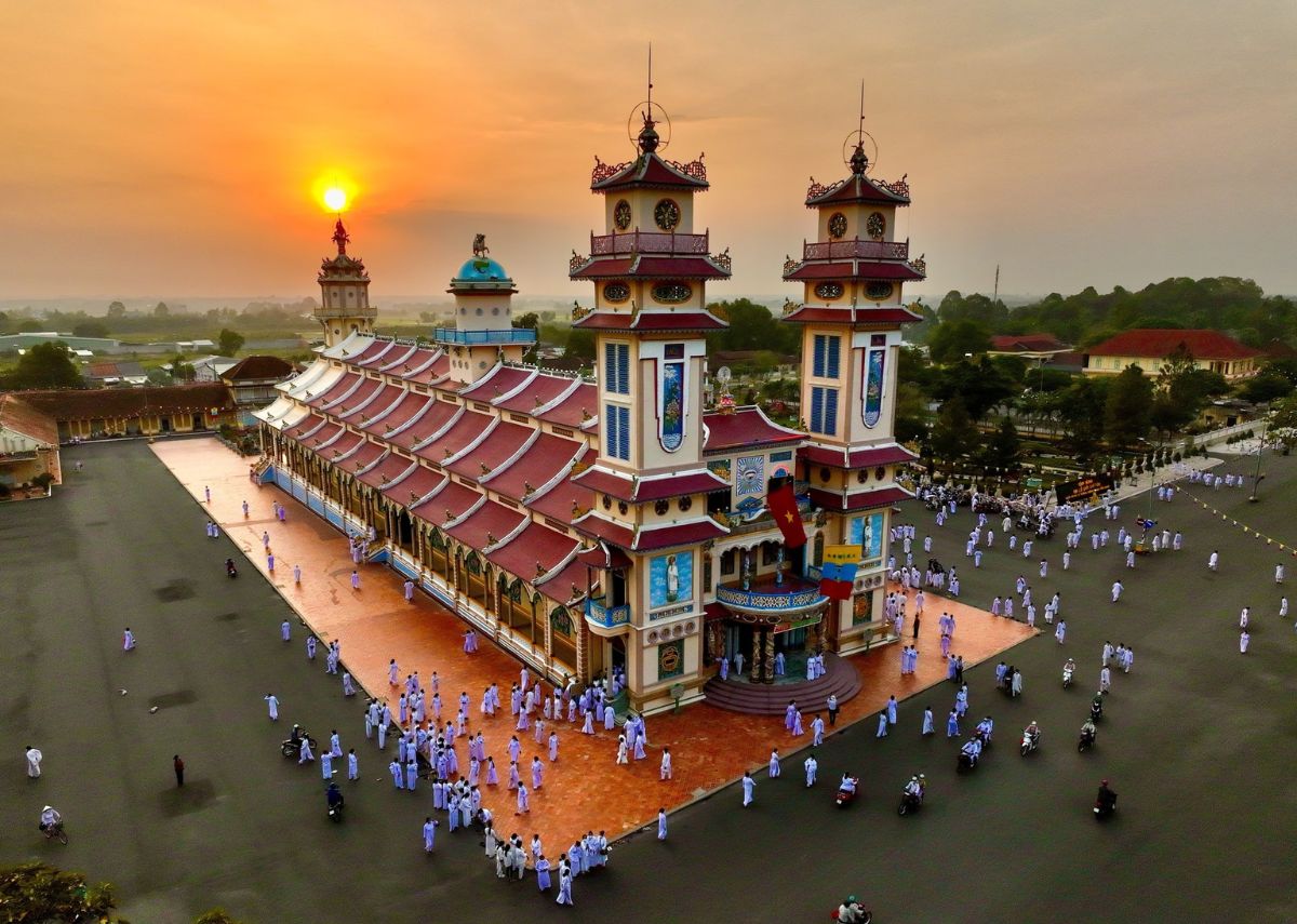 tòa thánh cao đài